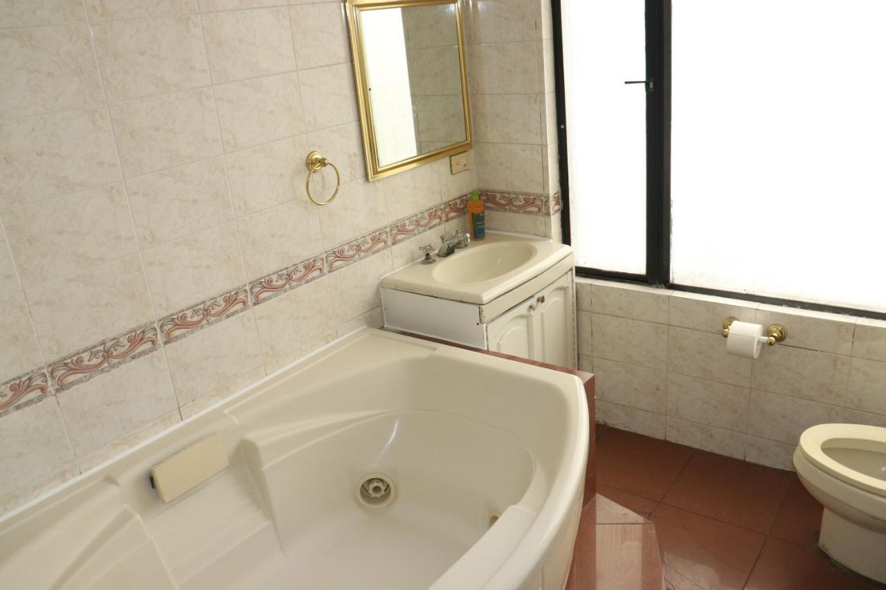 Hermosa Vista - A 10 Min Del Centro Historico X 6 Personas Apartment Quito Exterior photo